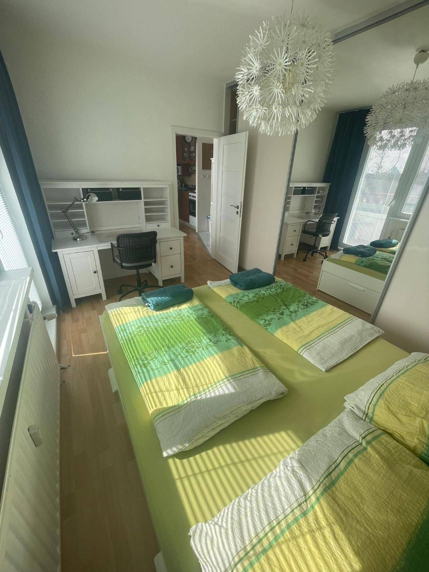 Park View City Center Location Apartment With Balcony Bratislava Exteriör bild