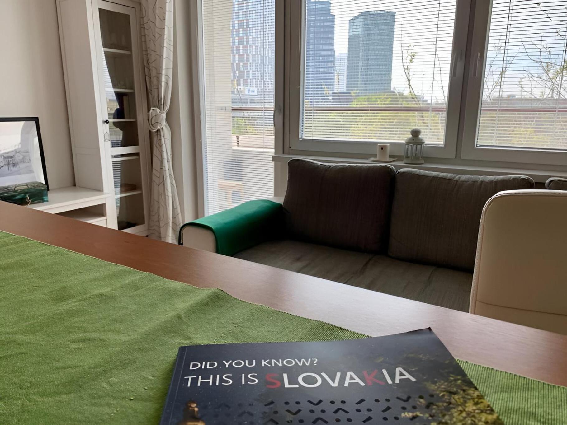 Park View City Center Location Apartment With Balcony Bratislava Exteriör bild